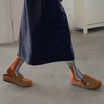Casual moda s буквенным po cijeloj površini Ženske čarape s crtani životinjama Slatka čarape конфетного boje za slatke djevojke Harajuku Klasicni Ulica odjeća duge čarape