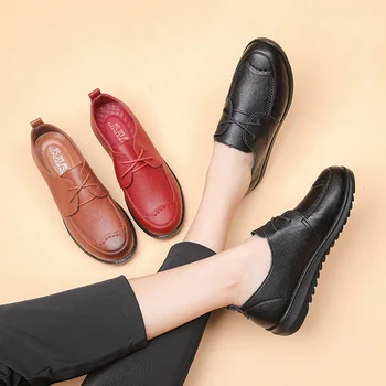 2021 Crvene Оксфордские cipele za žene čipka-up od prave kože na ravne cipele Ženske natikače za vožnju Cipele za mame Trendy cipele na ravnim potplatima Veliki veličina 42