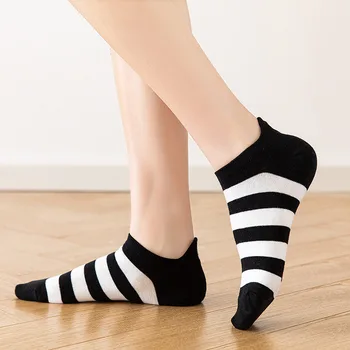 Novi proizvod Čarape za brodove Ženske japanski male čarape od svježeg kravljeg Od čistog pamuka s crno - bijelim vezom Ženske čarape s kratkom cijevi