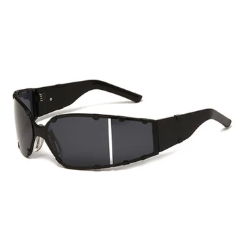 Najnovije marke cjelovite sunčane naočale sa zakovicama za muškarce i žene punk-metal ženske sunčane naočale s polarizacija anti UV400 muške sunčane naočale